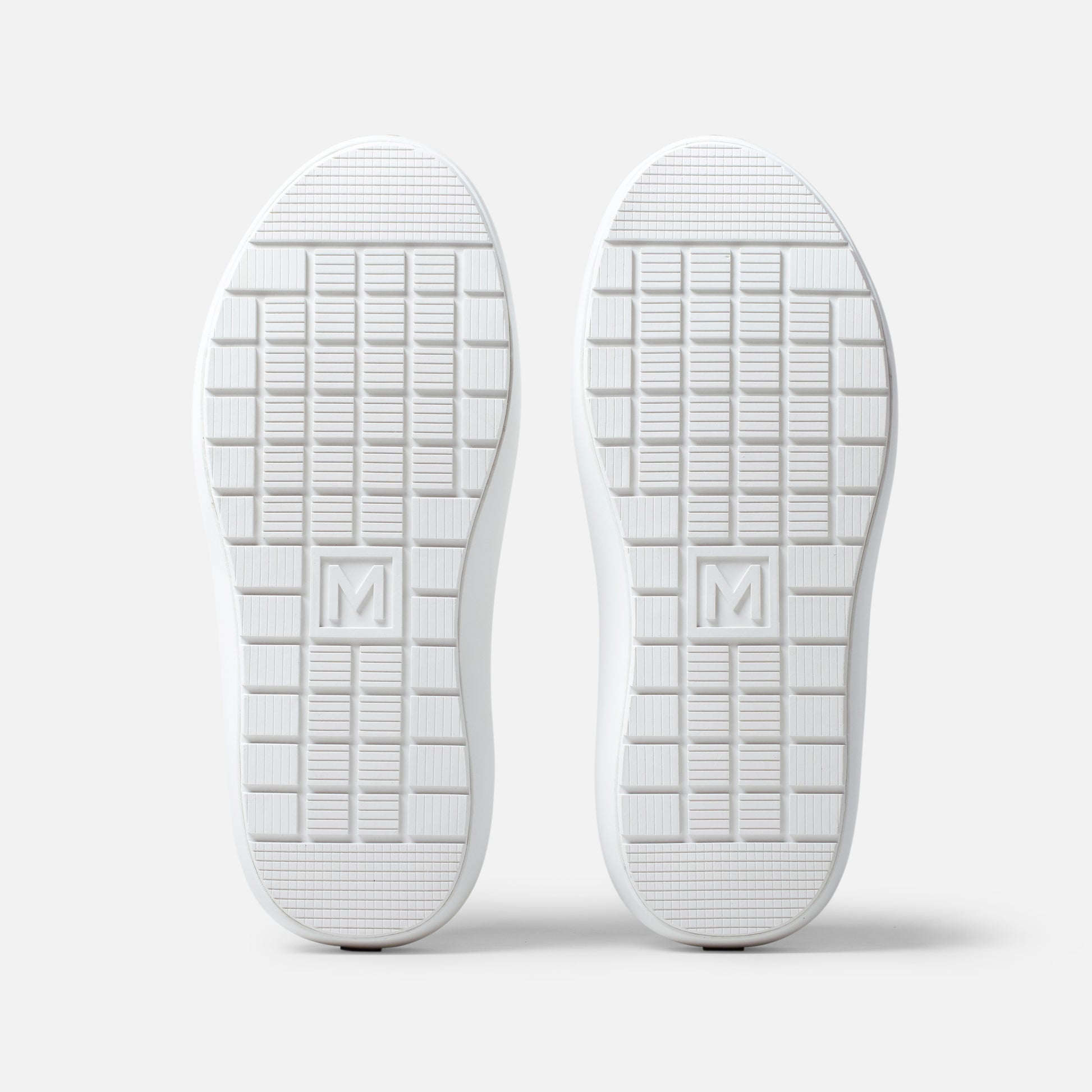 MISE All Day white kitchen shoe outsole view